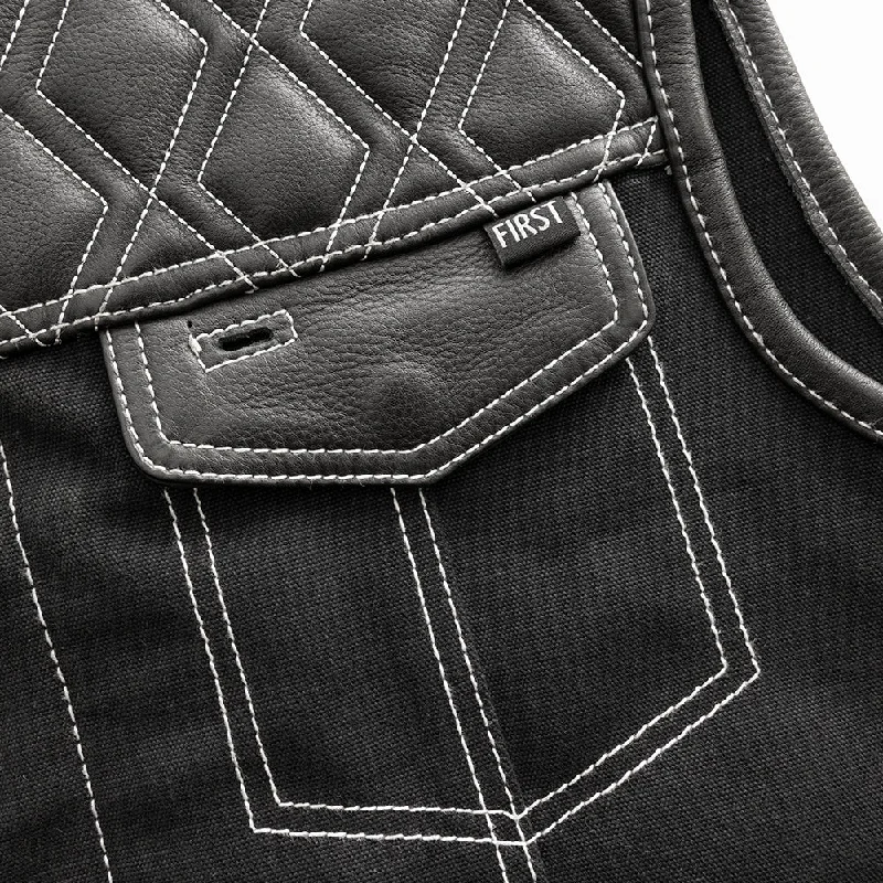 Hunt Club Vest Black / White Stiching