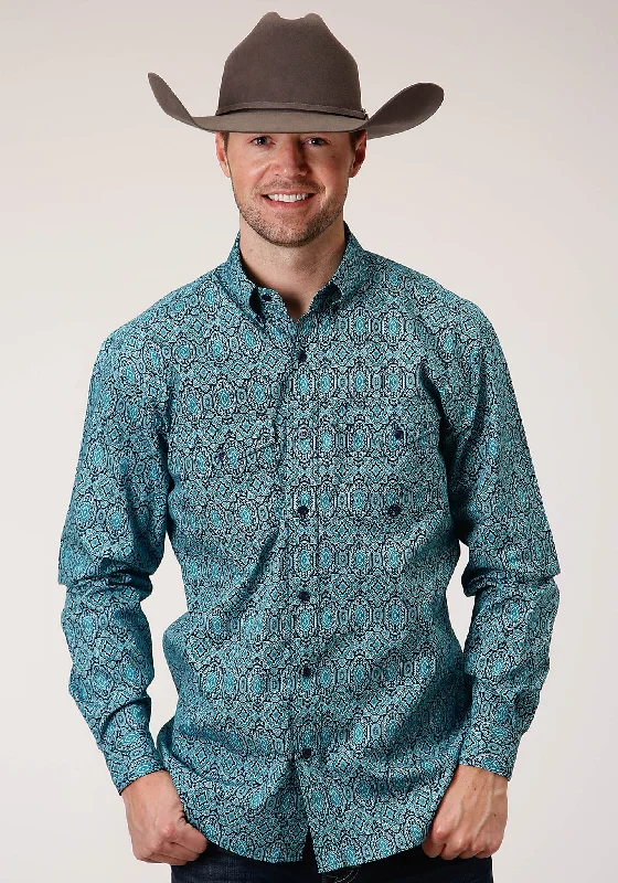 Medallion Paisley Print by Roper