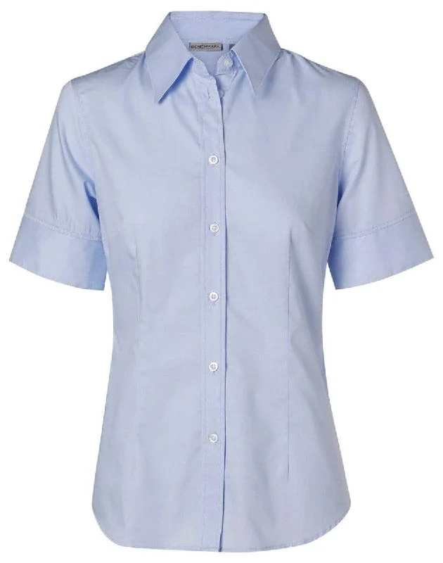 BENCHMARK Women's Fine Twill Short Sleeve Shirt  M8030S